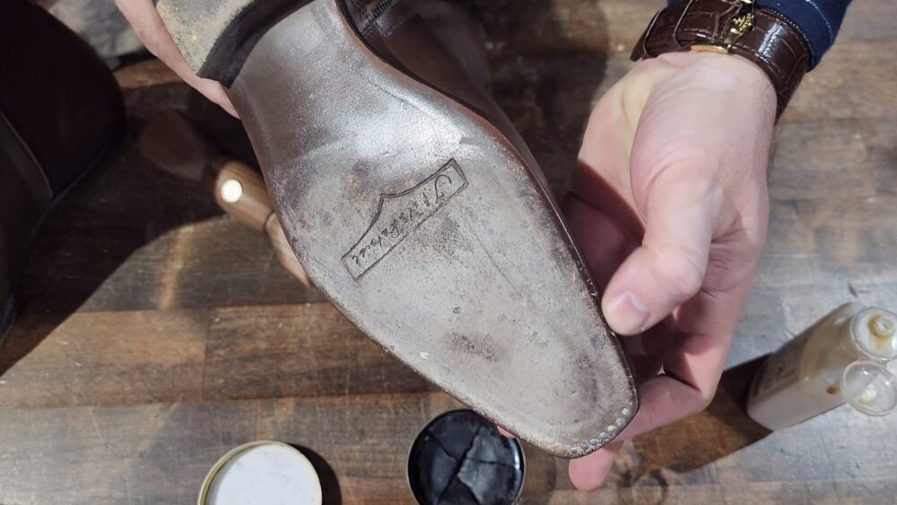 How To Use The Sole Edge Iron