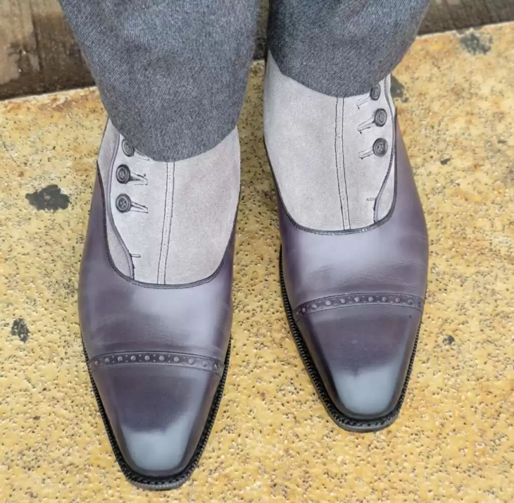 Delusion of the uncreased leather